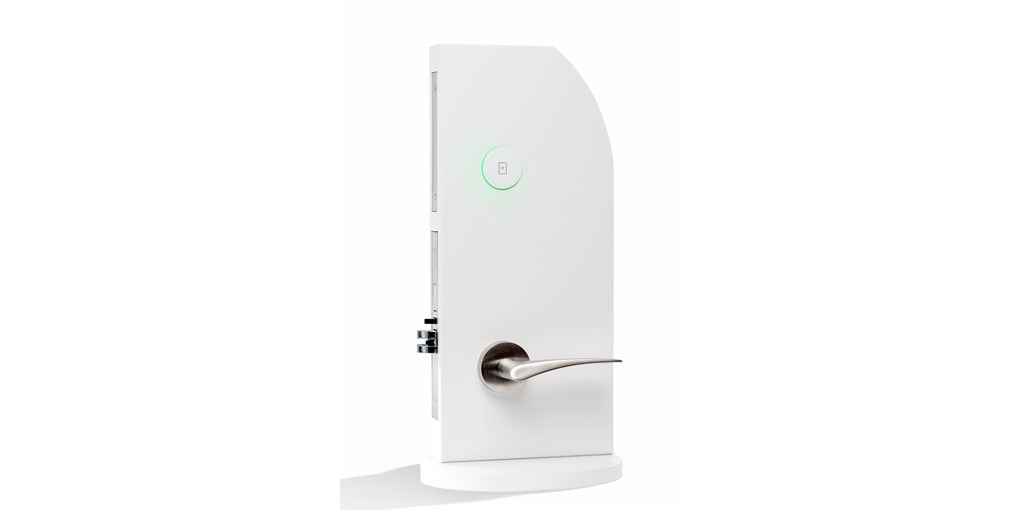 NewEssence_Front_GreenLight